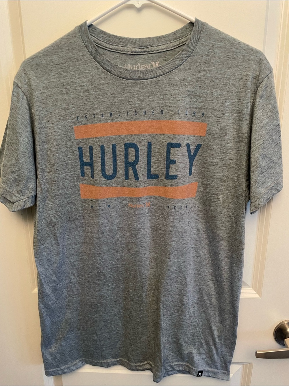 Hurley Gray Short-Sleeve Logo Tee with Blue and Orange Accents